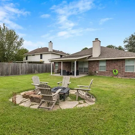 The Perfect Harmony In Houston Villa